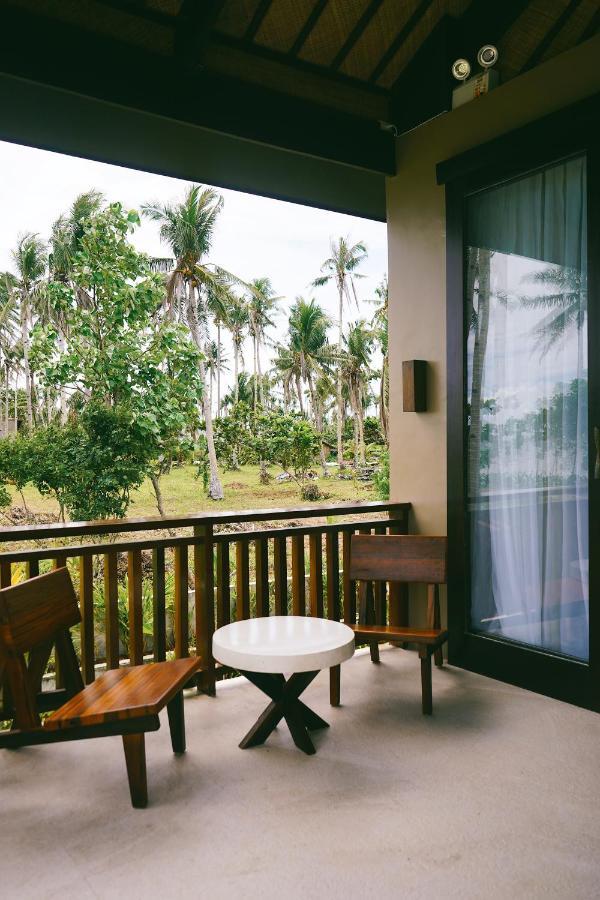Villa Juan - A Beach Front Villa In General Luna Siargao Exteriör bild