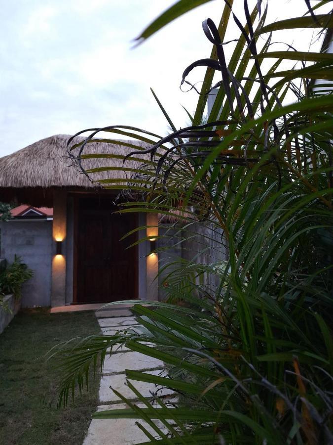 Villa Juan - A Beach Front Villa In General Luna Siargao Exteriör bild