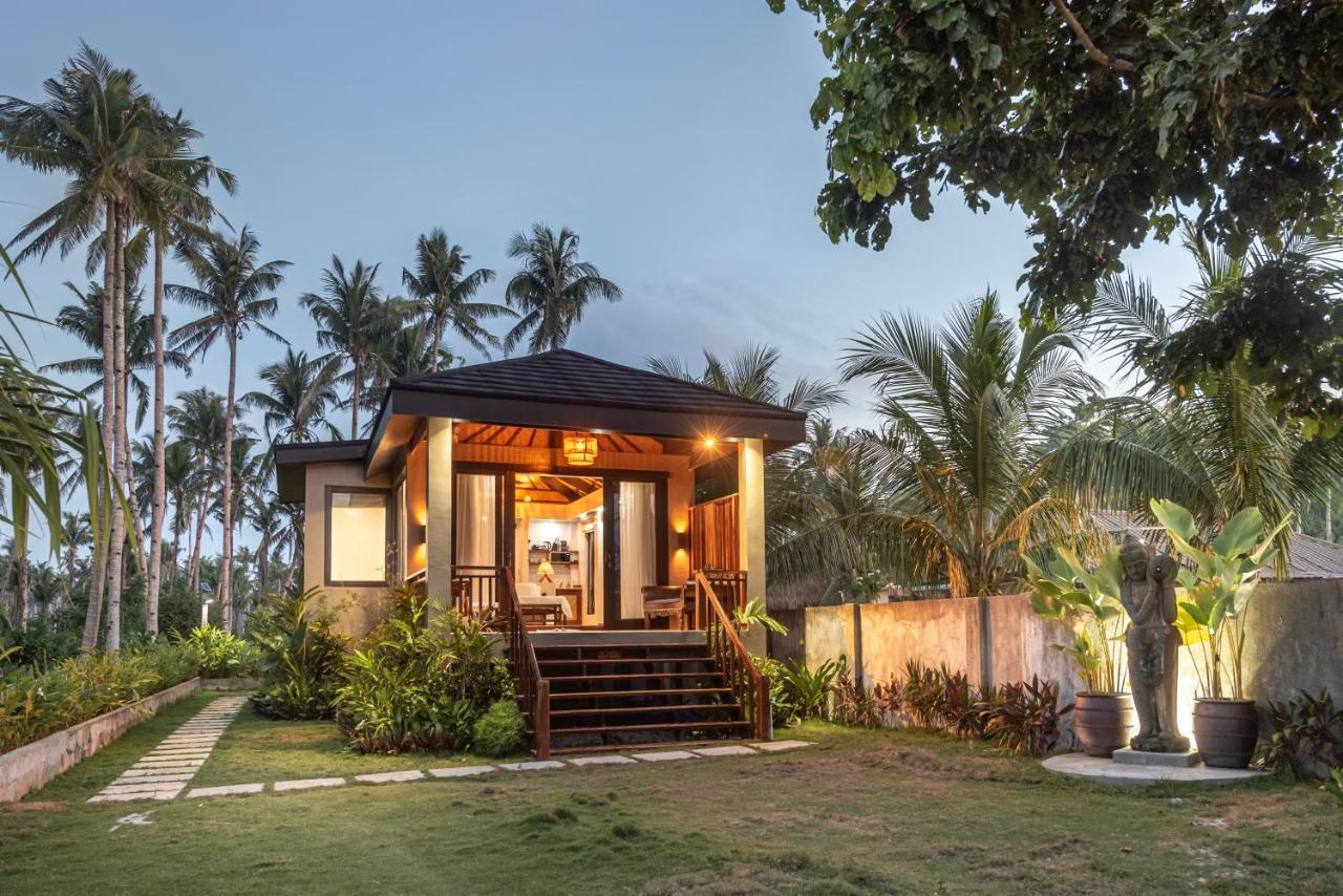 Villa Juan - A Beach Front Villa In General Luna Siargao Exteriör bild